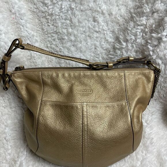 Coach Soho gold Metallic  Leather Large Hobo shoulder bagStyle 12665 - Picture 1 of 12